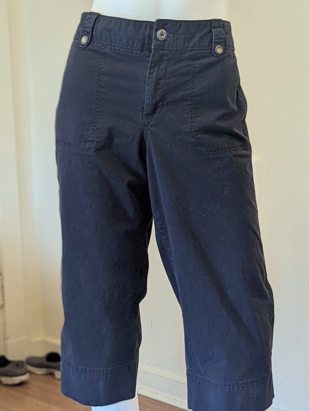 Dockers Mid-rise Curvy Capri's